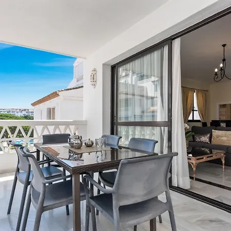 Beachside Puerto Banus Stunning 312 아파트